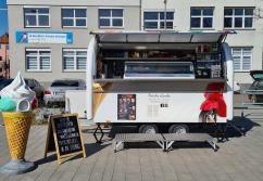 buddystar-retro-verkaufsanhaenger-mobile-eisdiele