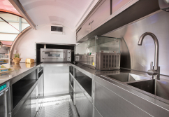 buddystar-retro-verkaufsanhaenger-pizzawagen-innenausstattung