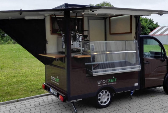 Verkaufwagen, Foodtruck: Elektro Verkaufsfahrzeug, Innensteher