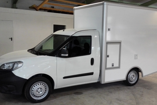 Verkaufwagen, Foodtruck: Doblo Verkaufsmobil - shopunits.de